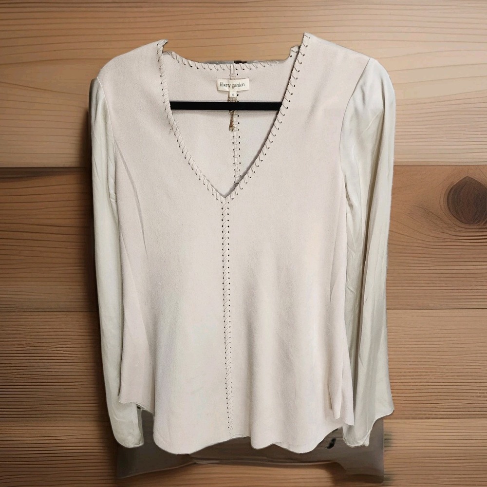 Liberty Garden Silk Sleeve Faux Suede Whipstitch Top Ivory Size Small
